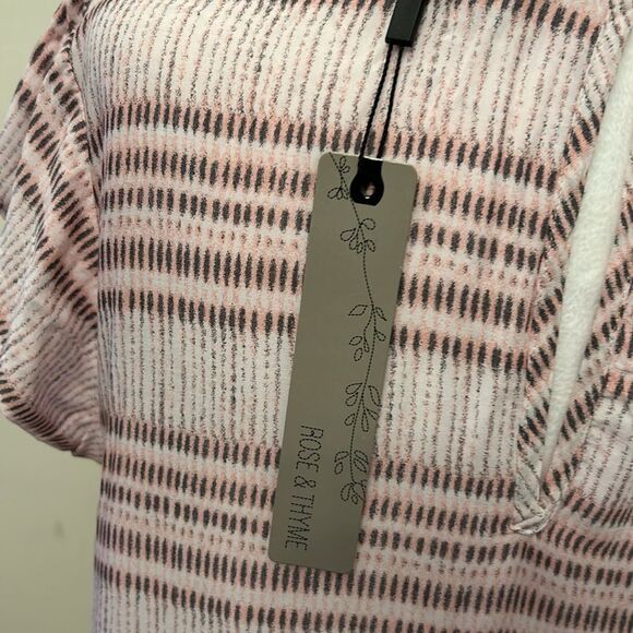 Rose & Thyme pink white patterned cap sleeve blouse Size M New - Picture 5 of 11